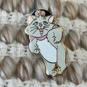 DISNEY PIN - Aristocats MARIE Everybody Wants to Be a Cat Booster Collection